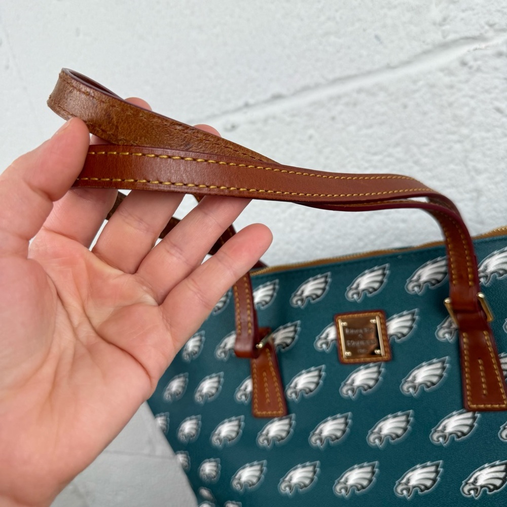 Dooney & Bourke NFL Philadelphia Eagles Large Zip Tote Bag Green Logo Print - Picture 4 of 13